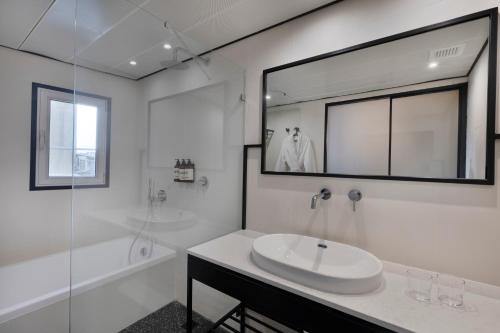 This photo about MUSE Hotel - Adults only shared on HyHotel.com