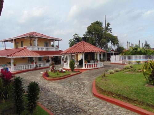 Casa Campestre La Colombiana Hotel