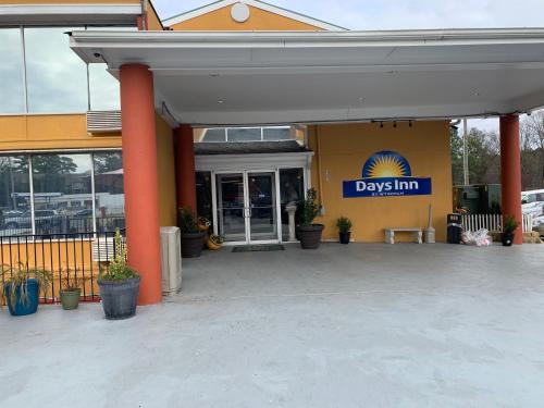 Days Inn by Wyndham Hartsfield Jackson Atlanta Airport West Hotel