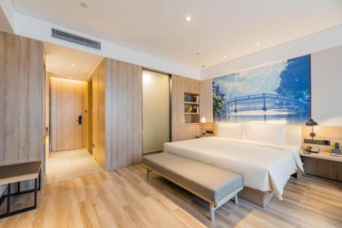 This photo about Atour Hotel (Tongxiang Zhenxing Road) shared on HyHotel.com