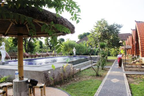 Swimming pool, Kubu Padi Wooden House in Pemuteran Swimming pool, Kubu Padi Wooden House in Pemuteran