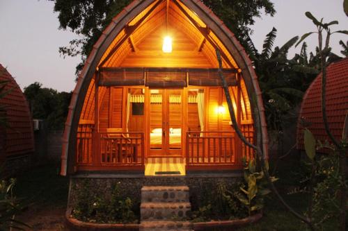 Bejárat, Kubu Padi Wooden House in Pemuteran Bejárat, Kubu Padi Wooden House in Pemuteran