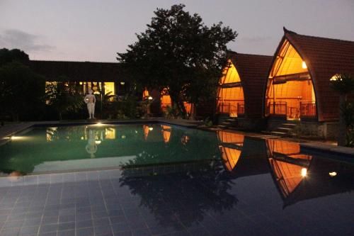 Swimming pool, Kubu Padi Wooden House in Pemuteran Swimming pool, Kubu Padi Wooden House in Pemuteran