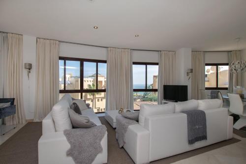 Létesítmények, Bellavista Marbella - Stunning Beachside Luxury Penthouse Apartment in Playa del Sol Villacana Létesítmények, Bellavista Marbella - Stunning Beachside Luxury Penthouse Apartment in Playa del Sol Villacana