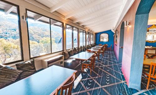 Bernti's Mountain Inn in Thredbo Falu Bernti's Mountain Inn in Thredbo Falu
