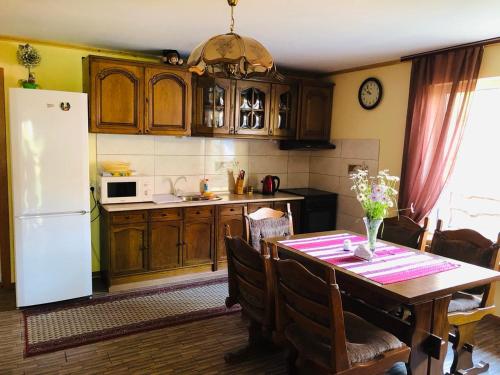 Létesítmények, Садиба у Брусків in Mezhyhirya Létesítmények, Садиба у Брусків in Mezhyhirya