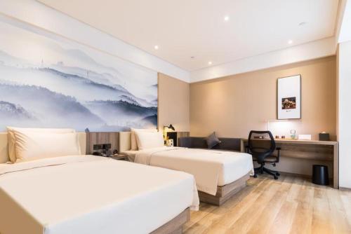 This photo about Atour Hotel (Guangzhou Jiangtai Road Metro Station) shared on HyHotel.com