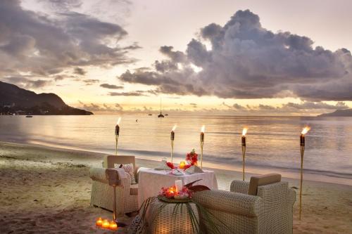 Beach, Coral Strand Smart Choice Hotel in Seychelles Islands Beach, Coral Strand Smart Choice Hotel in Seychelles Islands