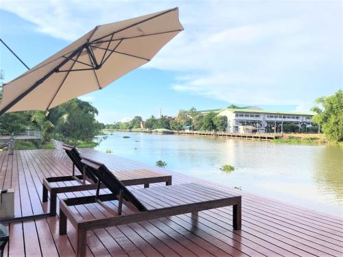 Thararin Villa in Doem Bang Nang Buat Thararin Villa in Doem Bang Nang Buat