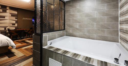 Hotel Mondavi in Thành phố Mokpo Hotel Mondavi in Thành phố Mokpo