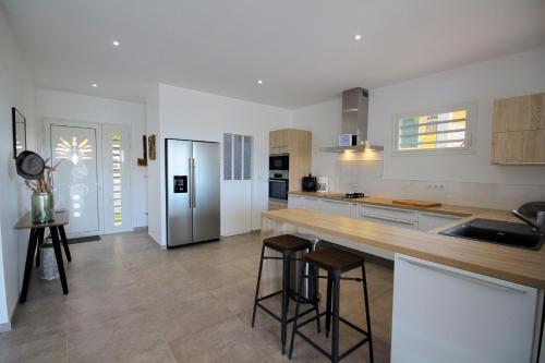 Cocina, villa with pool and sea view (MQAA16) in Les Anses-d'Arlet Cocina, villa with pool and sea view (MQAA16) in Les Anses-d'Arlet