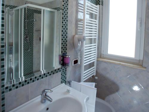 This photo about Hotel Boracay shared on HyHotel.com