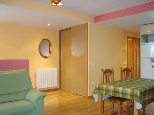 This photo about Apartamentos Saila shared on HyHotel.com