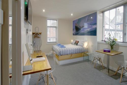 Silver Street Suites in Whitby Silver Street Suites in Whitby