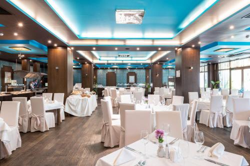 Restaurant, Garden of Eden Complex in Sveti Vlas Restaurant, Garden of Eden Complex in Sveti Vlas
