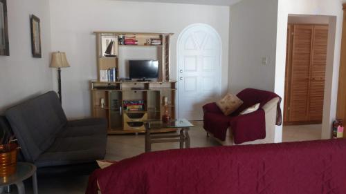Guestroom, Sungold House Barbados in Speightstown Guestroom, Sungold House Barbados in Speightstown