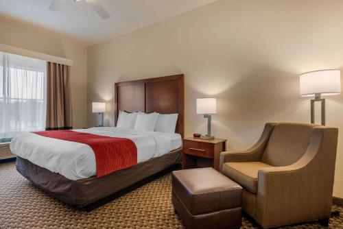 Facilities, Comfort Inn & Suites Airport near Twin Peaks Restaurants Facilities, Comfort Inn & Suites Airport near Twin Peaks Restaurants