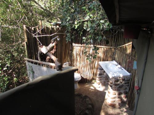 Amanzimlotzi Riverside Bush Camp in Худспрут Amanzimlotzi Riverside Bush Camp in Худспрут