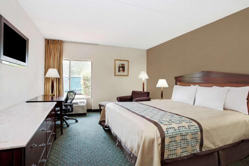 Sadržaji, Days Inn by Wyndham Newport News City Center Oyster Point in Newport News (VA) Sadržaji, Days Inn by Wyndham Newport News City Center Oyster Point in Newport News (VA)