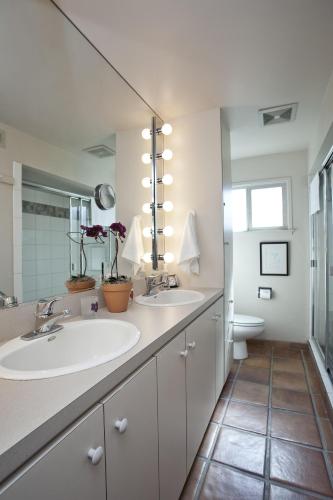 This photo about Bonita Bungalow shared on HyHotel.com