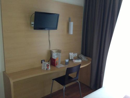 This photo about Hotel Sarcelles Flanades shared on HyHotel.com