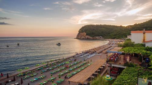 Balkong/terasse, Hotel Savojo in Petrovac Balkong/terasse, Hotel Savojo in Petrovac