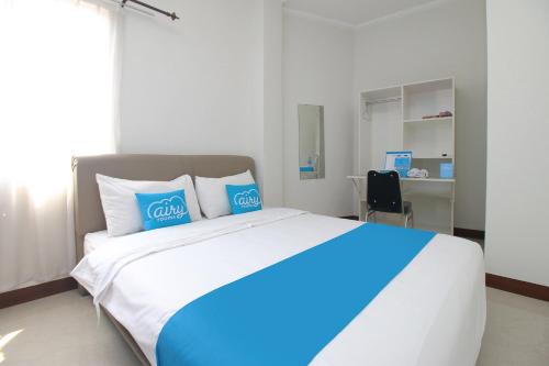 This photo about Airy Syariah Sadang Serang Titiran 26 Bandung shared on HyHotel.com