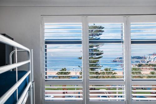 Wake Up! Bondi Beach - image 9