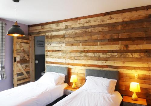 Mad O'Rourkes Pie Factory in เค็นนิวอร์ท Mad O'Rourkes Pie Factory in เค็นนิวอร์ท