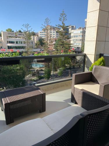 شرفة/ تراس, Ramallah Modern Apartment in رام الله شرفة/ تراس, Ramallah Modern Apartment in رام الله
