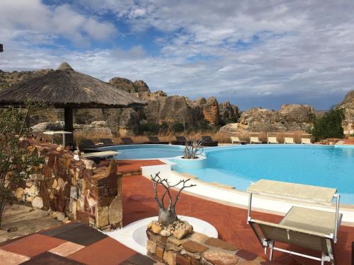 Плувен басейн, Isalo Rock Lodge in Ranohira Плувен басейн, Isalo Rock Lodge in Ranohira