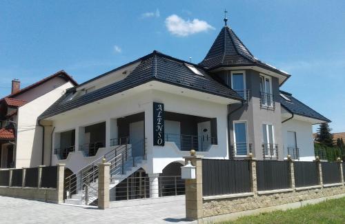 外観, Alenso Guesthouse in ヒビツ 外観, Alenso Guesthouse in ヒビツ