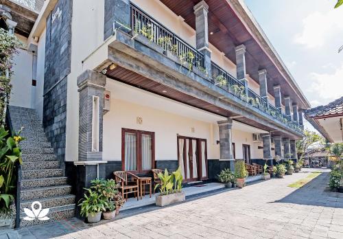 This photo about ZEN Rooms Sunshine Dewi Sartika shared on HyHotel.com