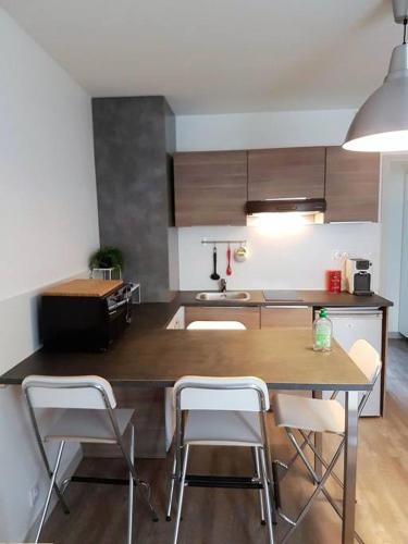 Très bel appartement Centre Vitré (Tres bel appartement Centre Vitre) in Vitre Très bel appartement Centre Vitré (Tres bel appartement Centre Vitre) in Vitre