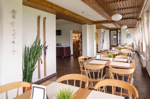 Étterem, Pensiune & Restaurant Victoria in Paltinis Étterem, Pensiune & Restaurant Victoria in Paltinis