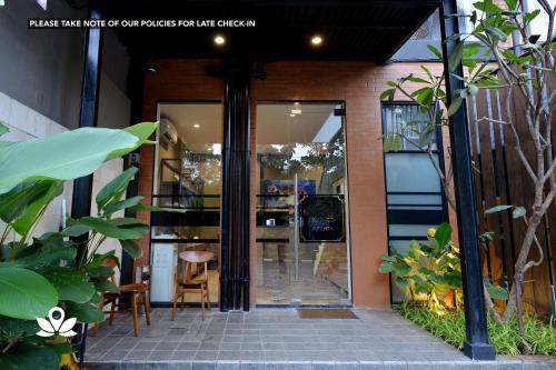 This photo about ZEN Rooms Near Mall Buaran shared on HyHotel.com