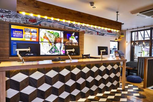 Lobby, St Christopher's Inn London Bridge - The Village in London Lobby, St Christopher's Inn London Bridge - The Village in London