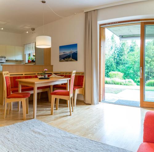 Létesítmények, 65 négyzetméteres, 1 hálószobás Villa 1 fürdőszobával Nötsch im Gailtal területén (Gartenlodge Auszeit) in Notsch Im Gailtal Létesítmények, 65 négyzetméteres, 1 hálószobás Villa 1 fürdőszobával Nötsch im Gailtal területén (Gartenlodge Auszeit) in Notsch Im Gailtal