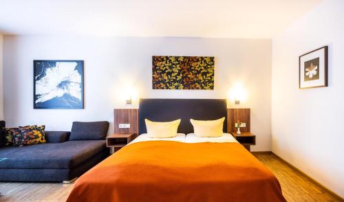 This photo about Schroeders Stadtwaldhotel shared on HyHotel.com