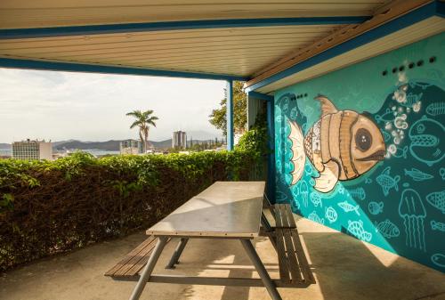 מרפסת, Auberge Jeunesse Nouméa (Auberge Jeunesse Noumea) in נומה מרפסת, Auberge Jeunesse Nouméa (Auberge Jeunesse Noumea) in נומה
