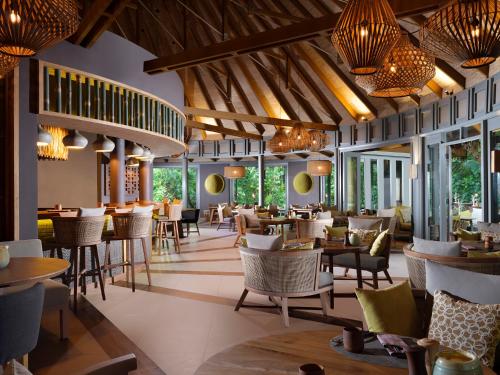 Eten en drinken, Vakkaru Maldives - 30% off on seaplane transfers for stays until 19 Dec '25 in Baa Atoll Eten en drinken, Vakkaru Maldives - 30% off on seaplane transfers for stays until 19 Dec '25 in Baa Atoll