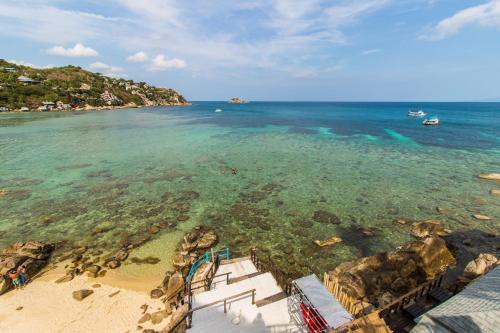 Beach, Taatoh Seaview Resort in Thian Og Bay Beach, Taatoh Seaview Resort in Thian Og Bay