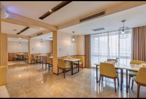 This photo about Atour Hotel Xi'an Gaoxin Tangyan Road Branch shared on HyHotel.com