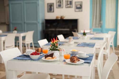 อาหารและเครื่องดื่ม, เรอแล อันติเก ซาลิเน (Relais Antiche Saline) in ตราปานี อาหารและเครื่องดื่ม, เรอแล อันติเก ซาลิเน (Relais Antiche Saline) in ตราปานี