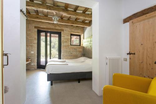 Guestroom, Agriturismo Unico Senso in Montottone Guestroom, Agriturismo Unico Senso in Montottone