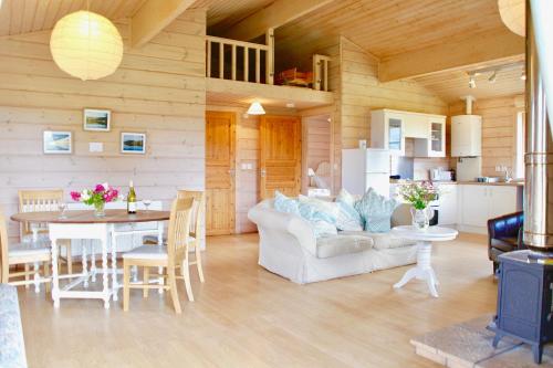 Lapwing, Skylark & Curlew Seaside Chalets in Carsethorn Lapwing, Skylark & Curlew Seaside Chalets in Carsethorn