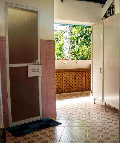 Bathroom, Mirisbiris Garden and Nature Center in Bato Bathroom, Mirisbiris Garden and Nature Center in Bato