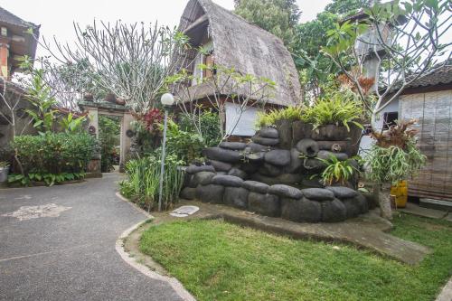 Hotel Omah D'Taman by EPS