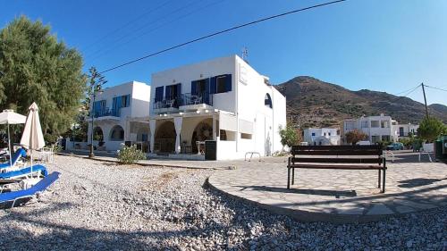 A szálláshely kívülről, Pavlos Rooms in Tilos A szálláshely kívülről, Pavlos Rooms in Tilos
