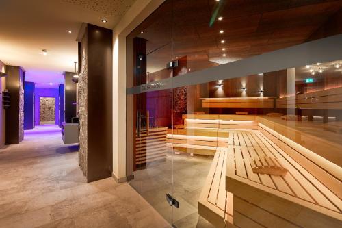 Sauna, Krumers Alpin – Your Mountain Oasis in Seefeld Sauna, Krumers Alpin – Your Mountain Oasis in Seefeld